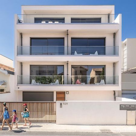 Superbe T2 neuf, climatisé 2nd ligne, balcon, jardin, prestations haut de gamme Carnon-Plage Esterno foto