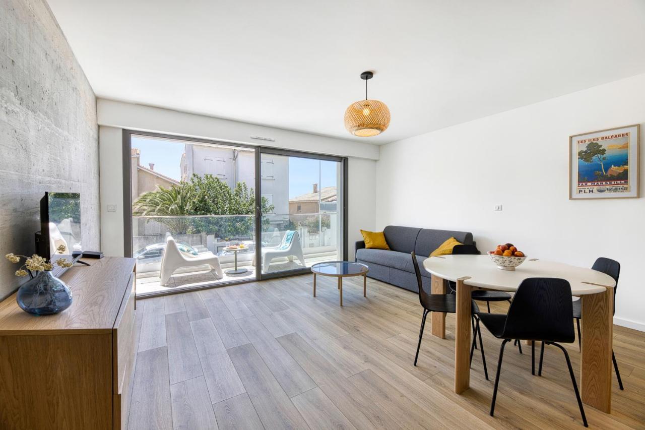 Superbe T2 neuf, climatisé 2nd ligne, balcon, jardin, prestations haut de gamme Carnon-Plage Esterno foto